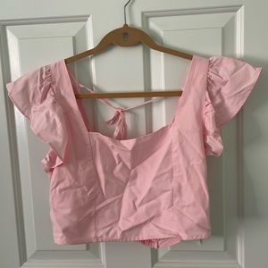 And now this crop top in pink